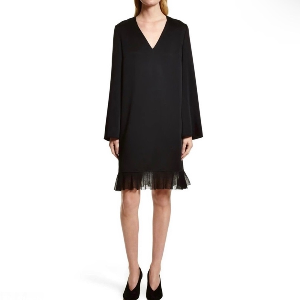 Elizabeth and James Heath Shift Dress. Color: Black Size:6 Mint Condition!